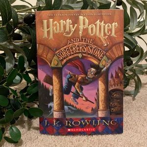 New Harry Potter and the sorcerer’s stone paperback book